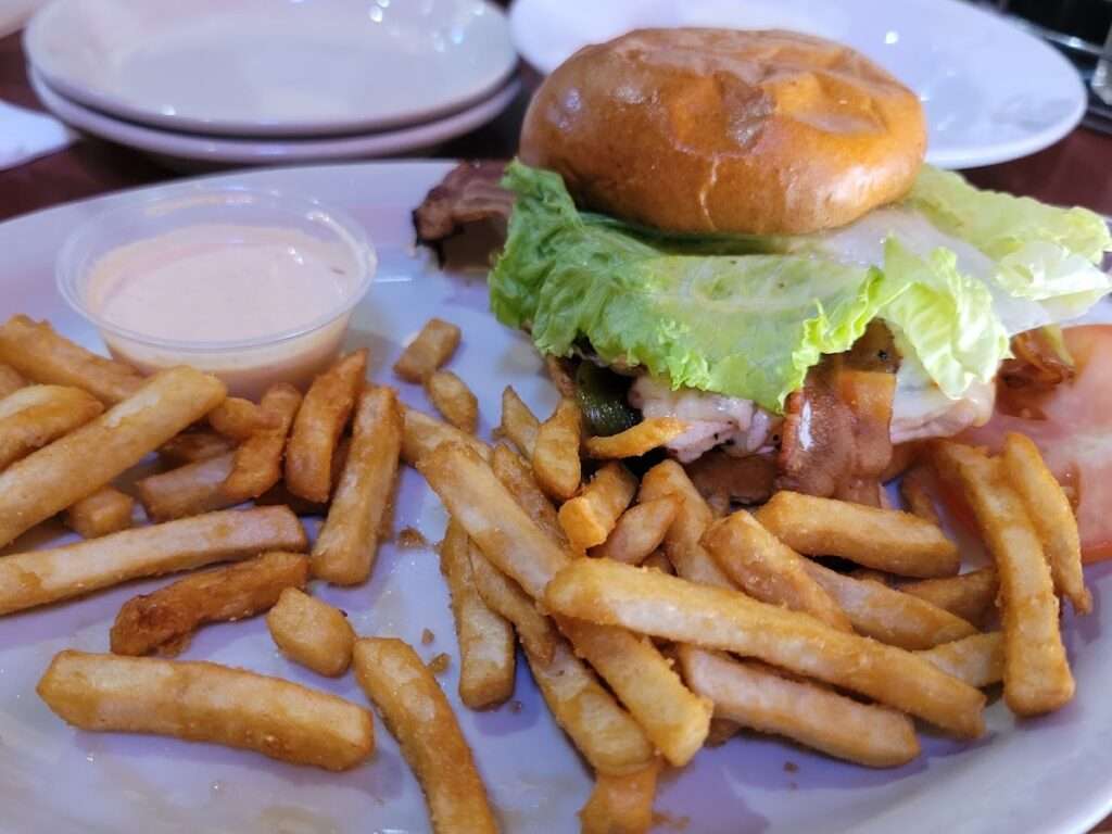 Lucky Lou’s photo 2