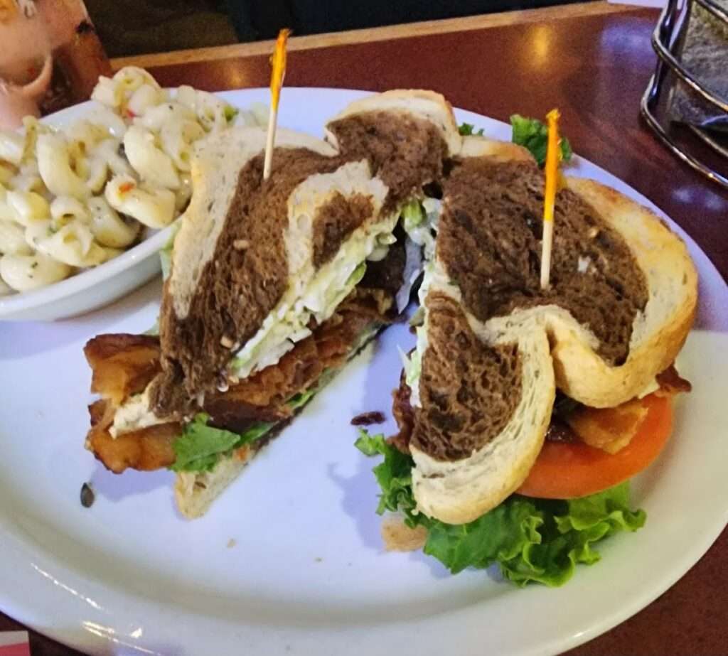 Lucky Lou’s photo 6